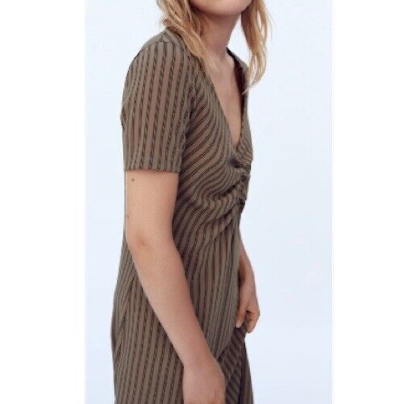 Zara 90’s Inspired Ruffled Ruched V-Neck Midi Brown Dress - Picture 6 of 11